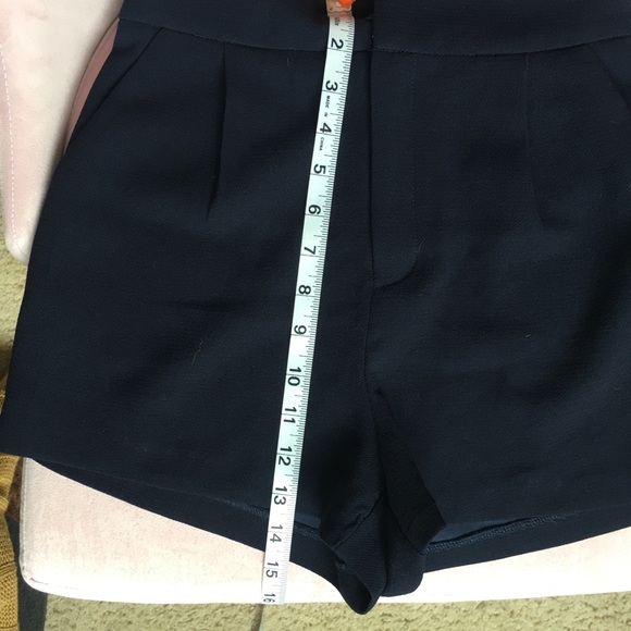 F21 Navy pleated high waisted shorts - Picture 7 of 8
